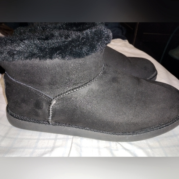 True Craft Winter Booties 2/$25 - Picture 3 of 3